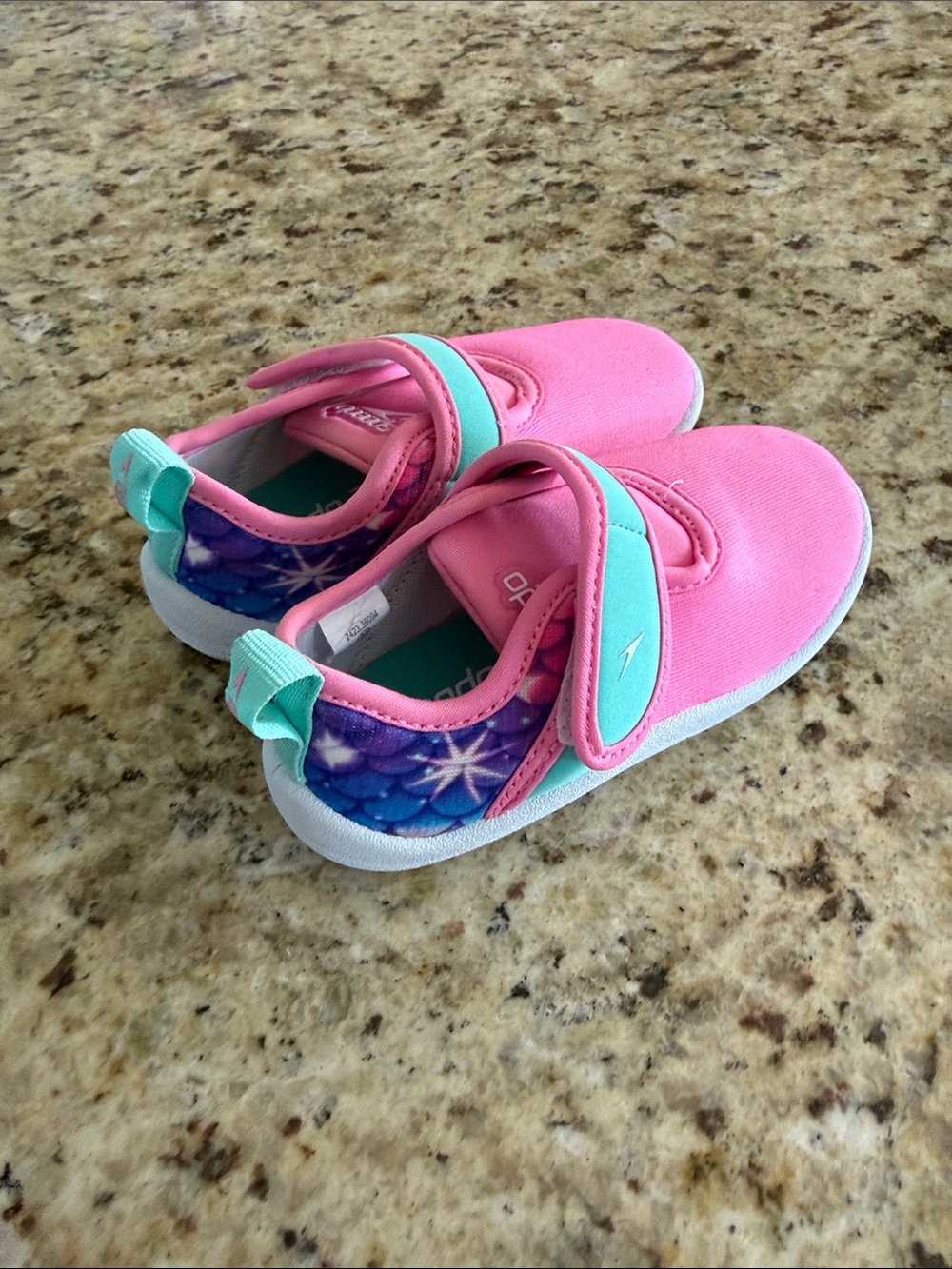 Speedo Pink and Teal Kids Water Shoes with Hook-and-Loop Strap - Picture 5 of 7